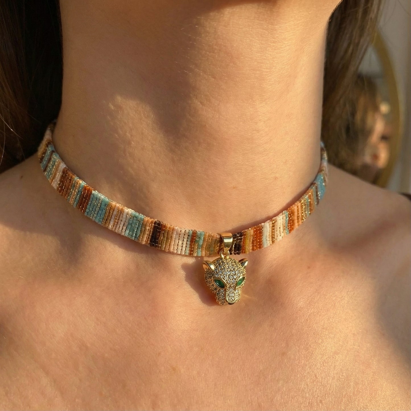 Chocker Jaguar