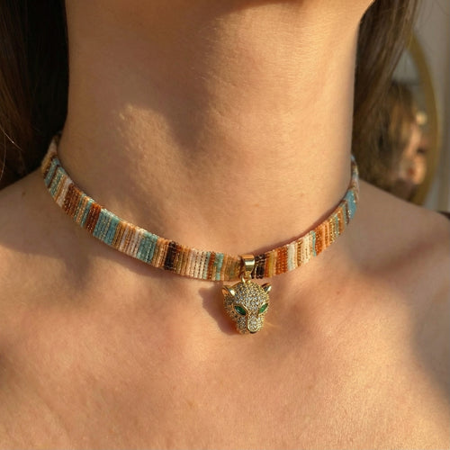 Chocker Jaguar